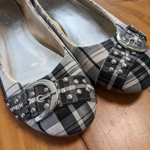 Ladies Black and white plaid flat shoes with buckle and studs. US 4/ Euro35/ UK2